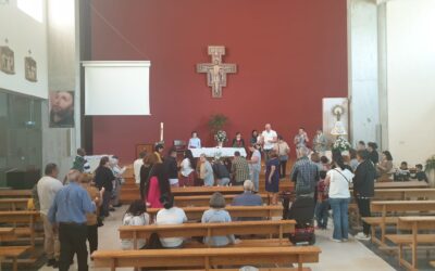 Encuentro intercultural en la parroquia, el día 14 de abril